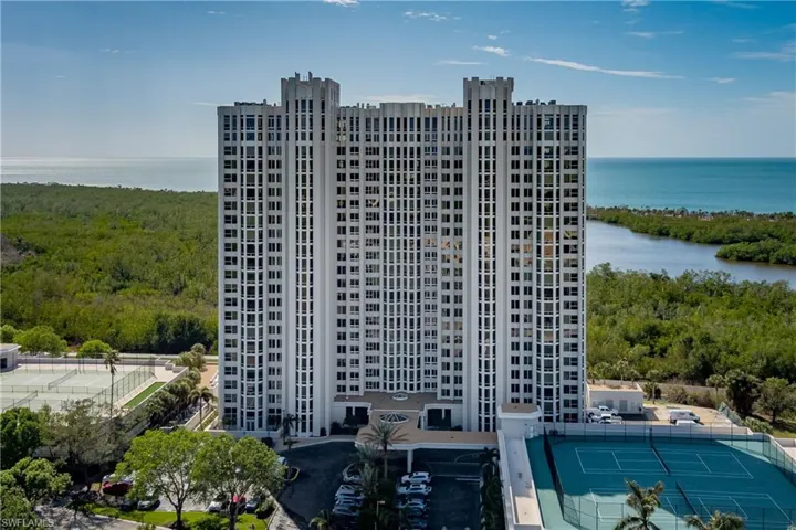 The St Laurent!! Floor #22 is just below the PENTHOUSE.