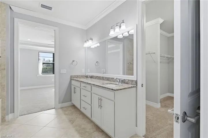 11701 Bowes Cir, Fort Myers, Florida 33913