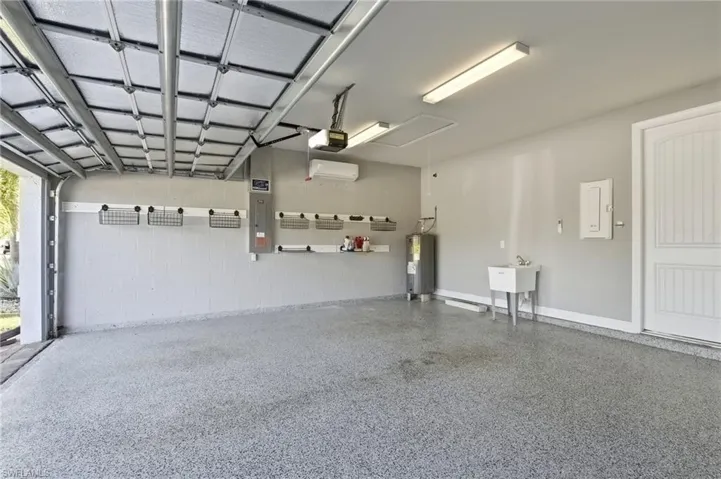 11701 Bowes Cir, Fort Myers, Florida 33913