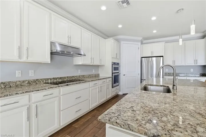 11701 Bowes Cir, Fort Myers, Florida 33913
