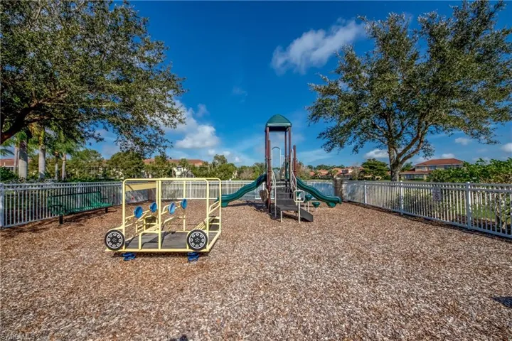 5630  Chelsey  LN, Fort Myers, FL 33912