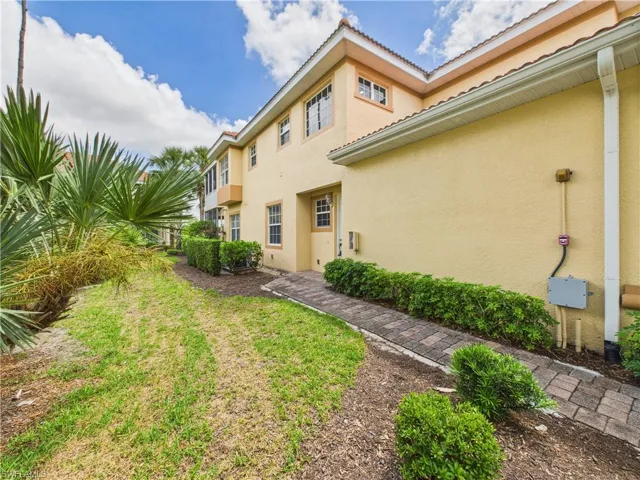 5630  Chelsey  LN, Fort Myers, FL 33912