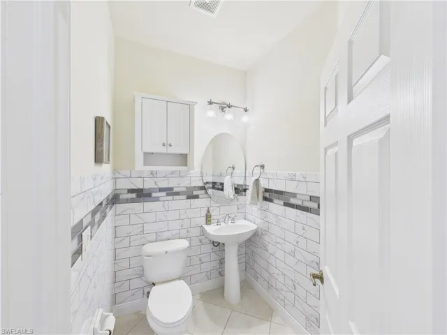 5630  Chelsey  LN, Fort Myers, FL 33912