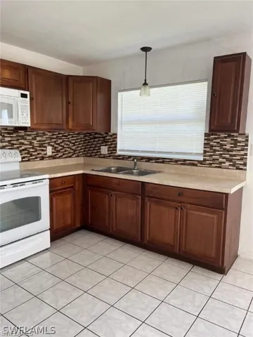 118 Georgia Rd, Lehigh Acres, Florida 33936