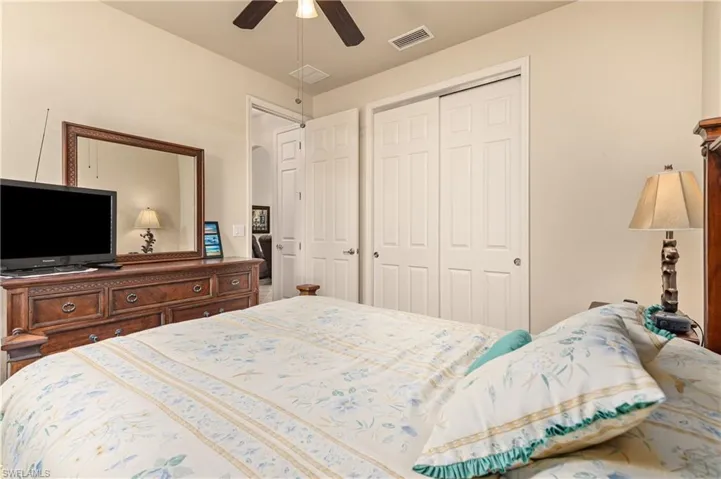 16091  Thorn Wood  DR, Fort Myers, FL 33908