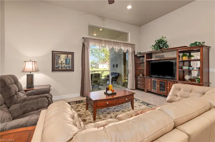 16091  Thorn Wood  DR, Fort Myers, FL 33908