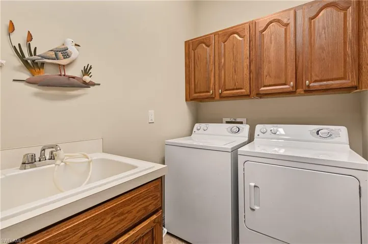 16091  Thorn Wood  DR, Fort Myers, FL 33908