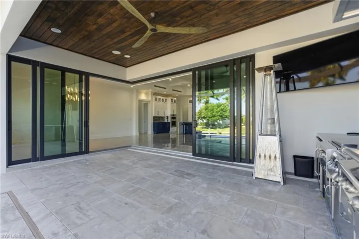 Large Lanai with Pine Ceiling