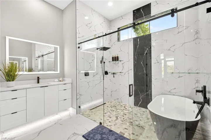 3217 Sw 3rd Ter, Cape Coral, Florida 33991
