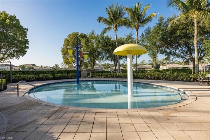 SPLASH PAD