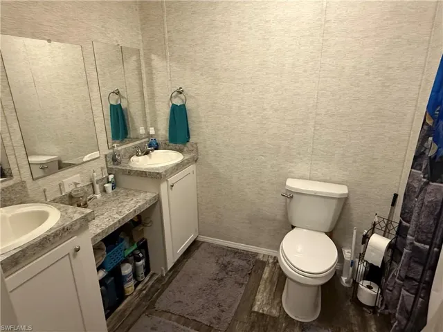 Full bathroom