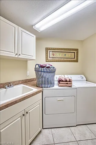 Laundry_with_soaking_sink