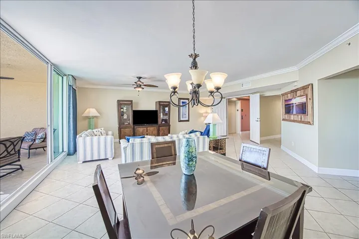 Great_room_with_lanai_access