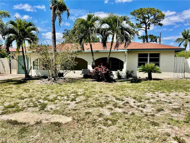 Welcome to Prime Downtown Bonita Springs!
