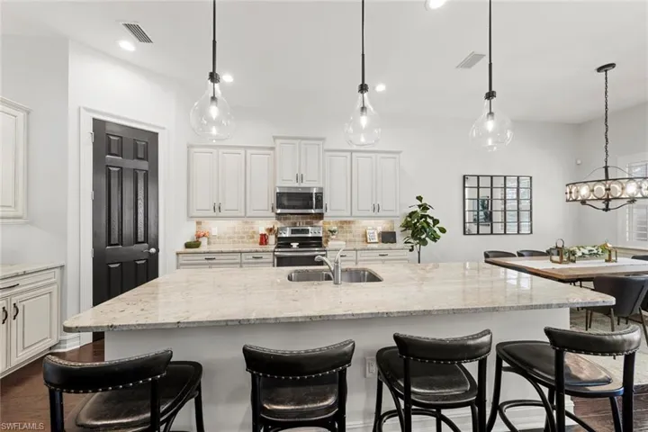 Breakfast bar