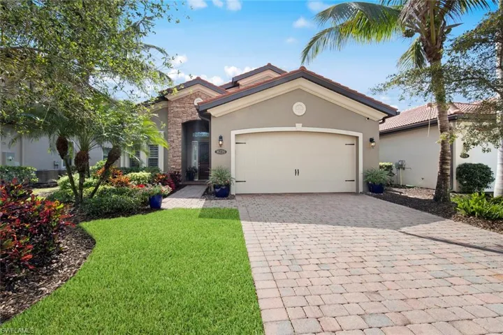 16220  Aberdeen  AVE, Naples, FL 34110