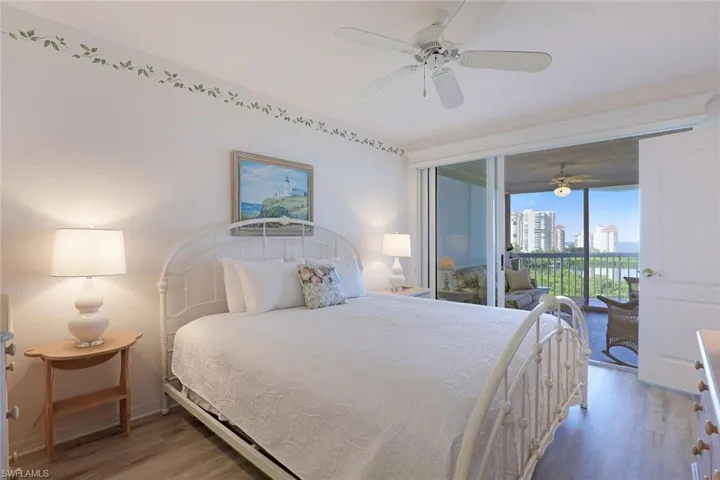5501 Heron Point Dr 702, Naples, Florida 34108