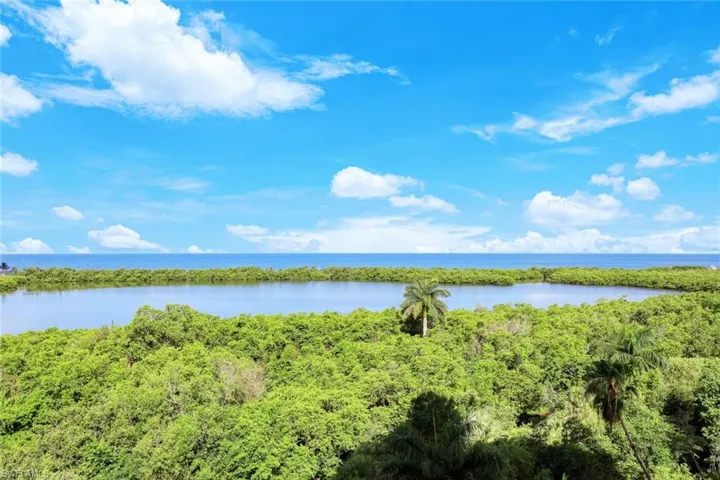 5501 Heron Point Dr 702, Naples, Florida 34108