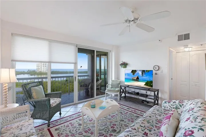 5501 Heron Point Dr 702, Naples, Florida 34108