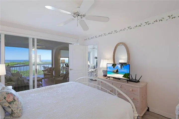5501 Heron Point Dr 702, Naples, Florida 34108