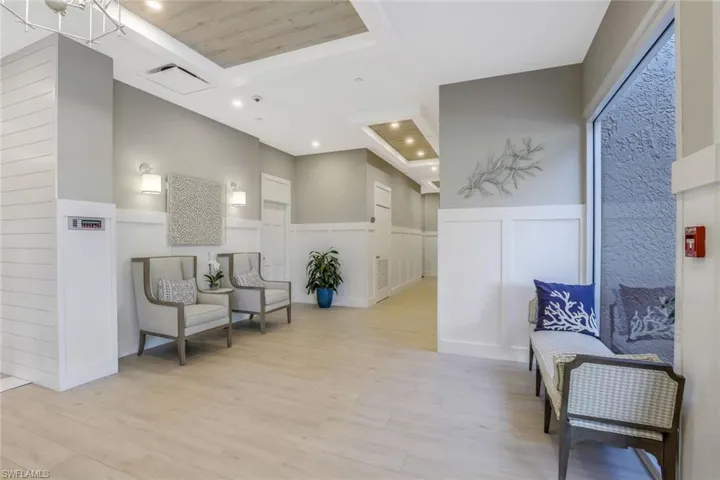 5501 Heron Point Dr 702, Naples, Florida 34108
