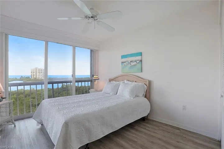 5501 Heron Point Dr 702, Naples, Florida 34108
