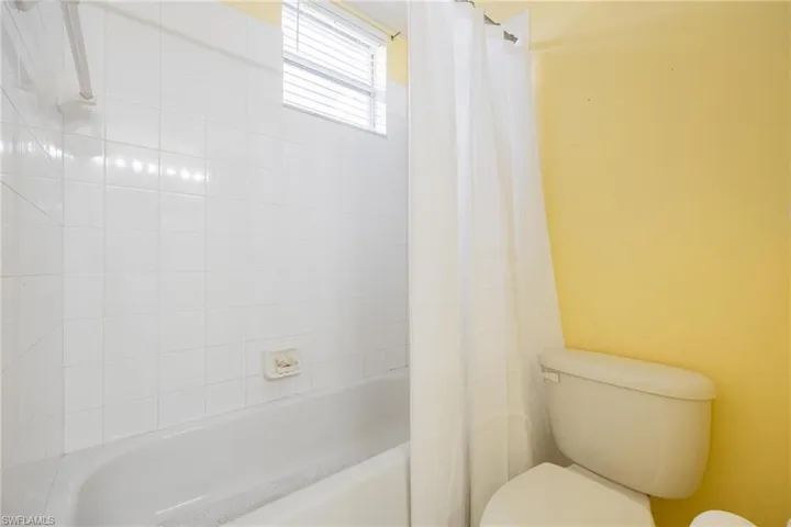 Bathroom with shower / tub combo