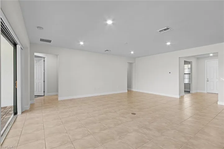 9532  Greyhawk  TRL, Naples, FL 34120