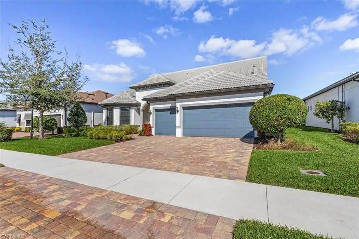 9532  Greyhawk  TRL, Naples, FL 34120