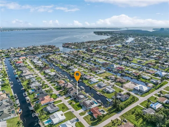 5310 Cortez CT, CAPE CORAL FL 33904