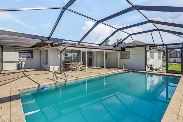 5310 Cortez CT, CAPE CORAL FL 33904
