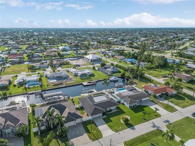 5310 Cortez CT, CAPE CORAL FL 33904