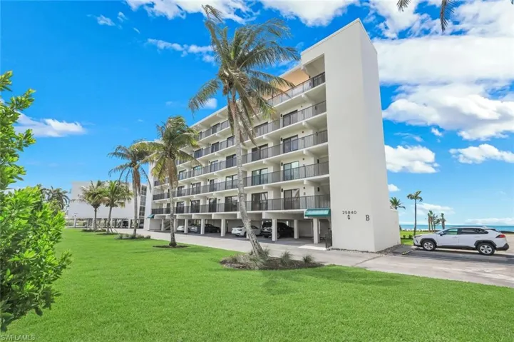 25840 Hickory Blvd 102, Bonita Springs, Florida 34134