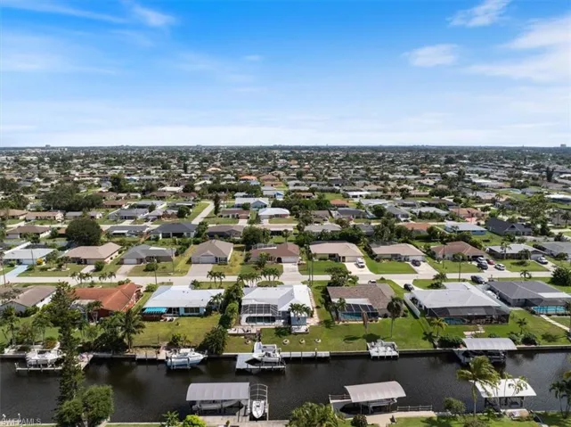 1121 SE 29th  TER, Cape Coral, FL 33904