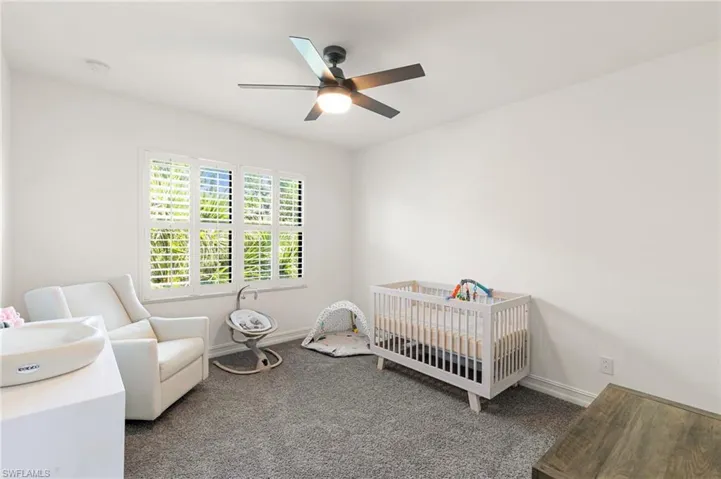 7622  Rockefeller  DR, Naples, FL 34119