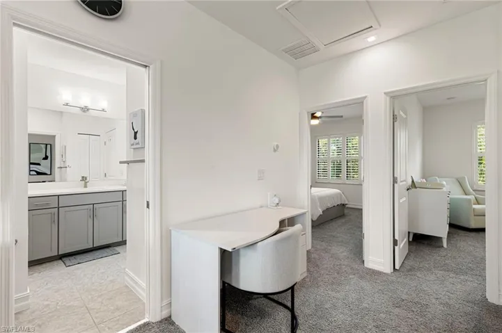 7622  Rockefeller  DR, Naples, FL 34119