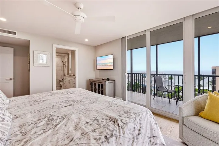 10420 Gulf Shore Dr 161, Naples, Florida 34108