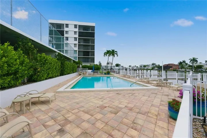 10420 Gulf Shore Dr 161, Naples, Florida 34108