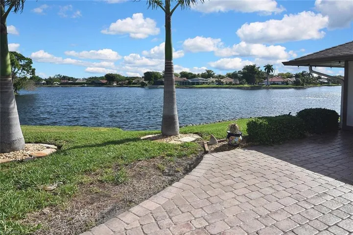 4299 Island Cir 4, Fort Myers, Florida 33919