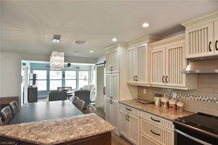 4299 Island Cir 4, Fort Myers, Florida 33919