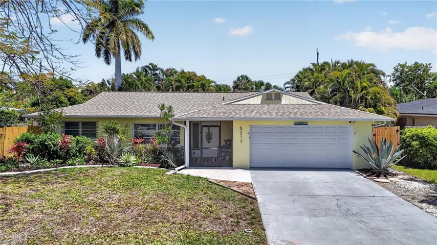 5217 Elm Ct, Cape Coral, Florida 33904