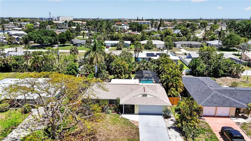 5217 Elm Ct, Cape Coral, Florida 33904
