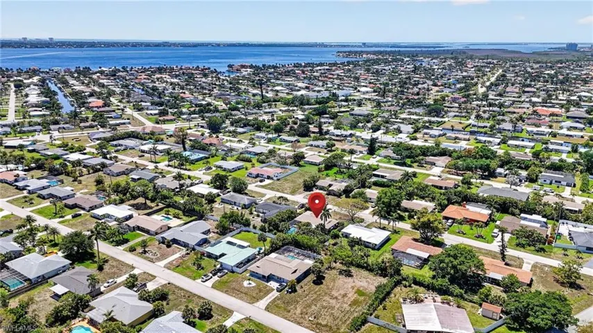 5217 Elm Ct, Cape Coral, Florida 33904