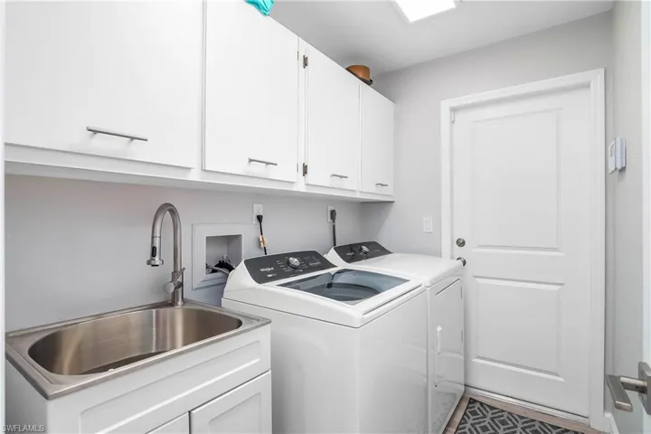 5312 Sw 8th Ct, Cape Coral Fl 33914