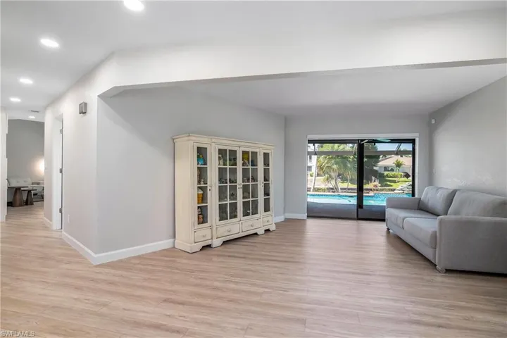 5312 Sw 8th Ct, Cape Coral Fl 33914