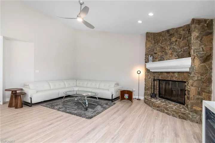 5312 Sw 8th Ct, Cape Coral Fl 33914