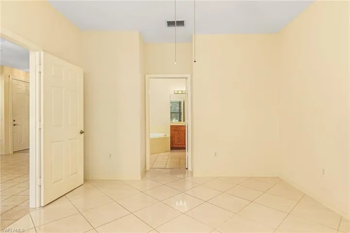 7780  Woodbrook  CIR, Naples, FL 34104