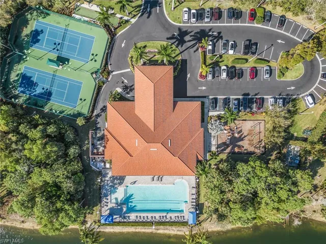 7780  Woodbrook  CIR, Naples, FL 34104