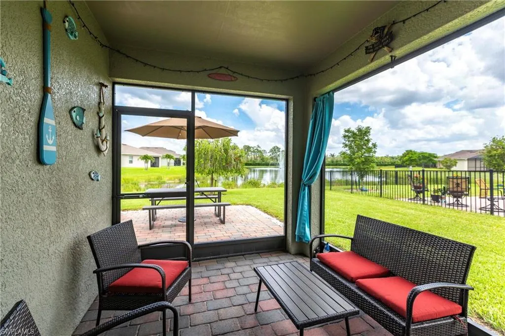 3313 Acapulco CIR, Cape Coral, FL 33909,2025000122