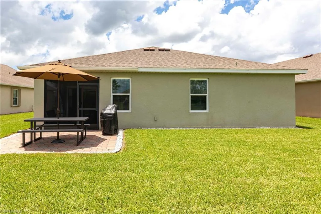 3313 Acapulco CIR, Cape Coral, FL 33909,2025000122